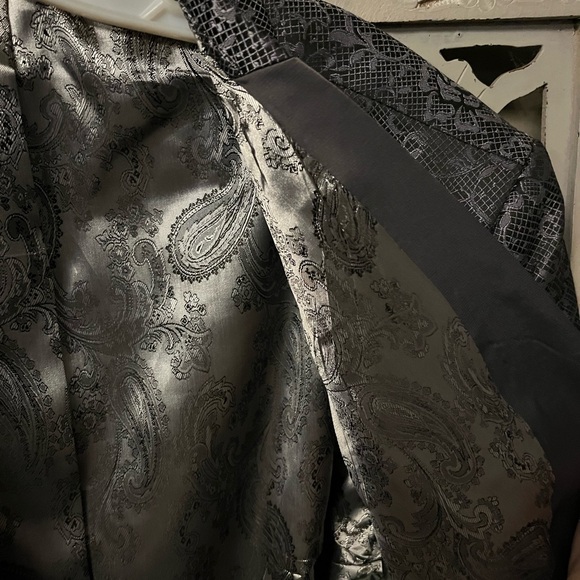 MIGUEL WILSON (MENS 56) (WOMENS 16/18) BLACK & GREY SLICK FLORAL JACQUARD BLAZER - Picture 7 of 12